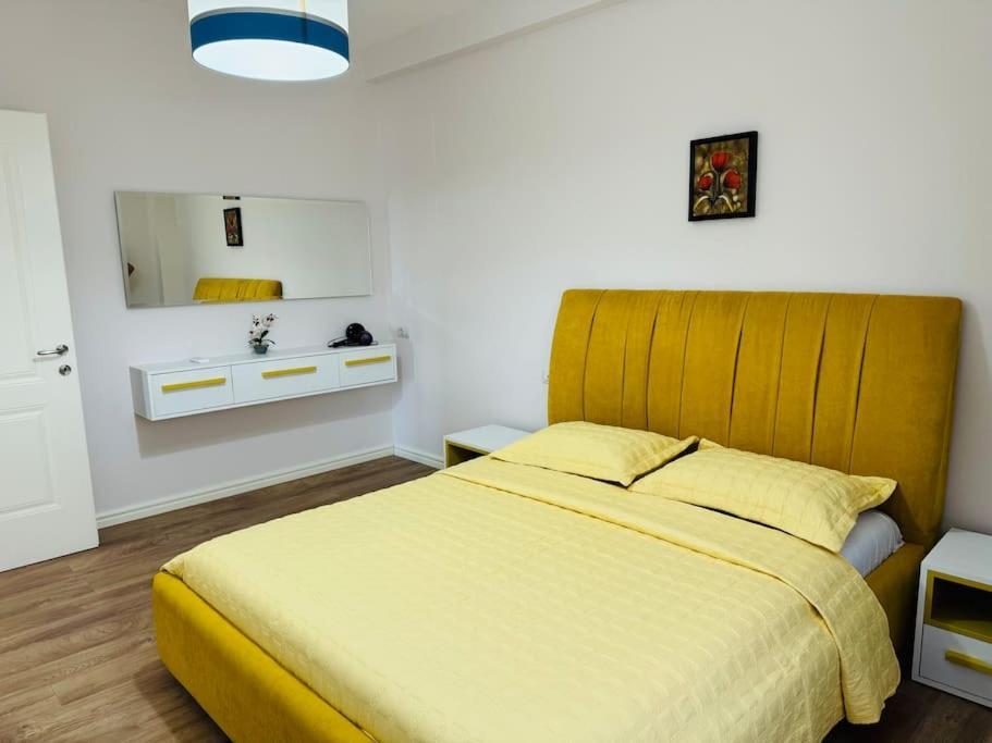Yellow Apartment Durrës Extérieur photo