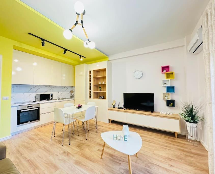 Yellow Apartment Durrës Extérieur photo